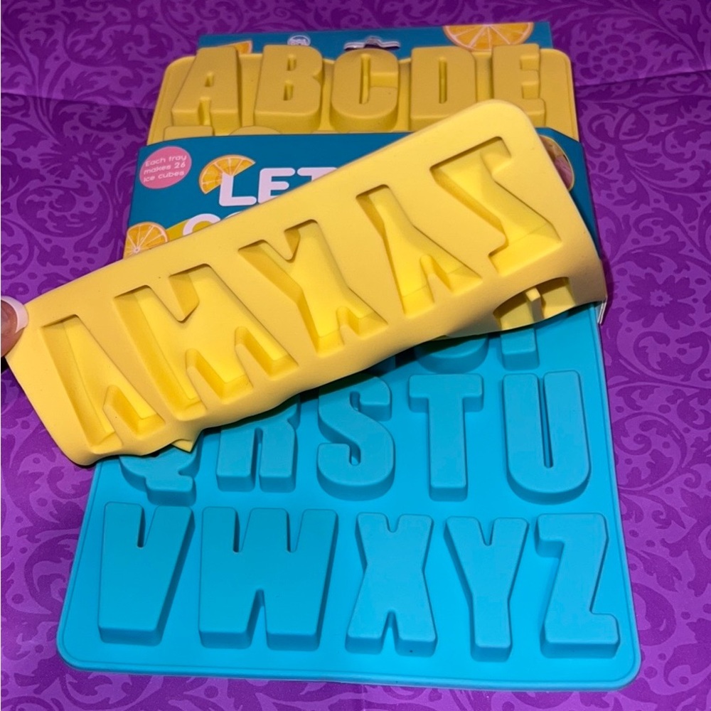 New 2PK - 26 Cavities Alphabet Letters Silicone Ice Molds
